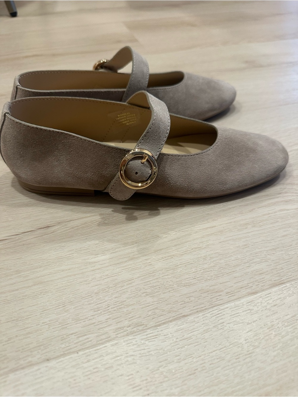 Italian Shoe Anna Capri Tan Suede MaryJane Ballet Flats - Picture 3 of 8